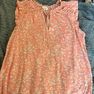 Peach and White sleeveless blouse from Melloday